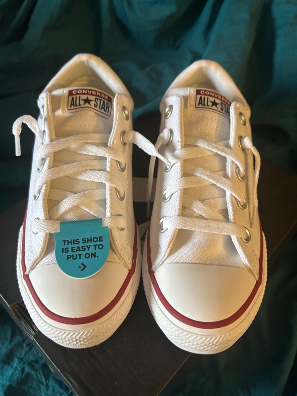 NWT - Converse Kids White and Red Low Top Sneakers